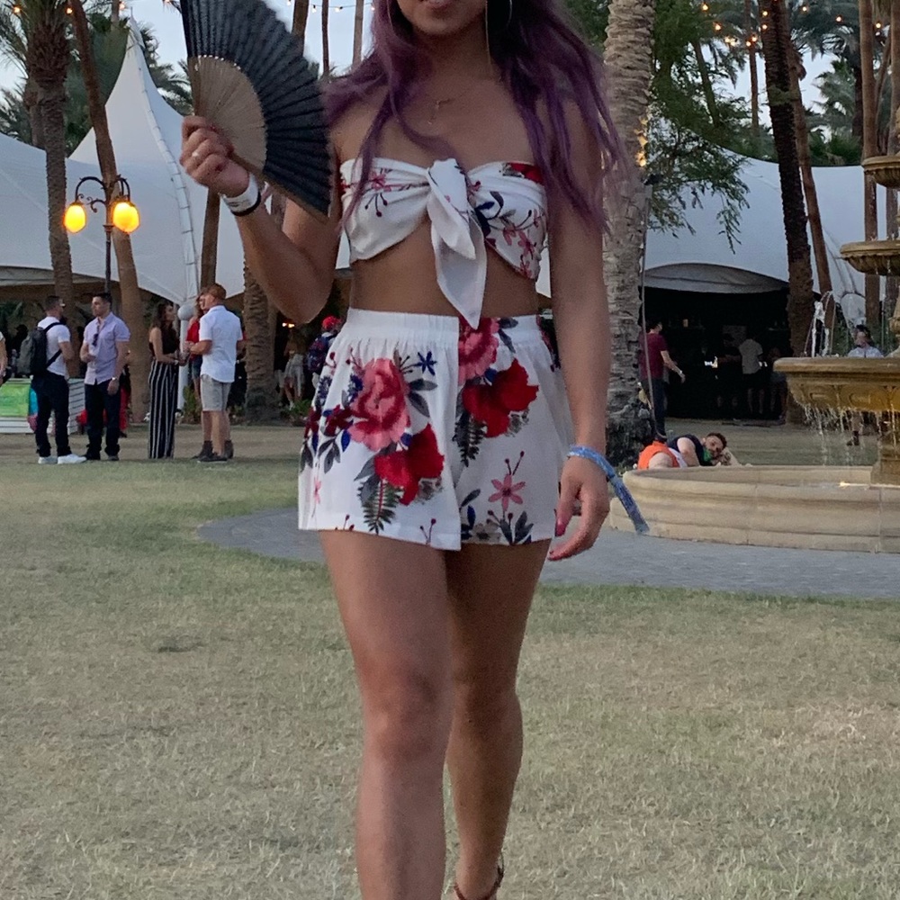 Floral two piece set (mini tube top & shorts)